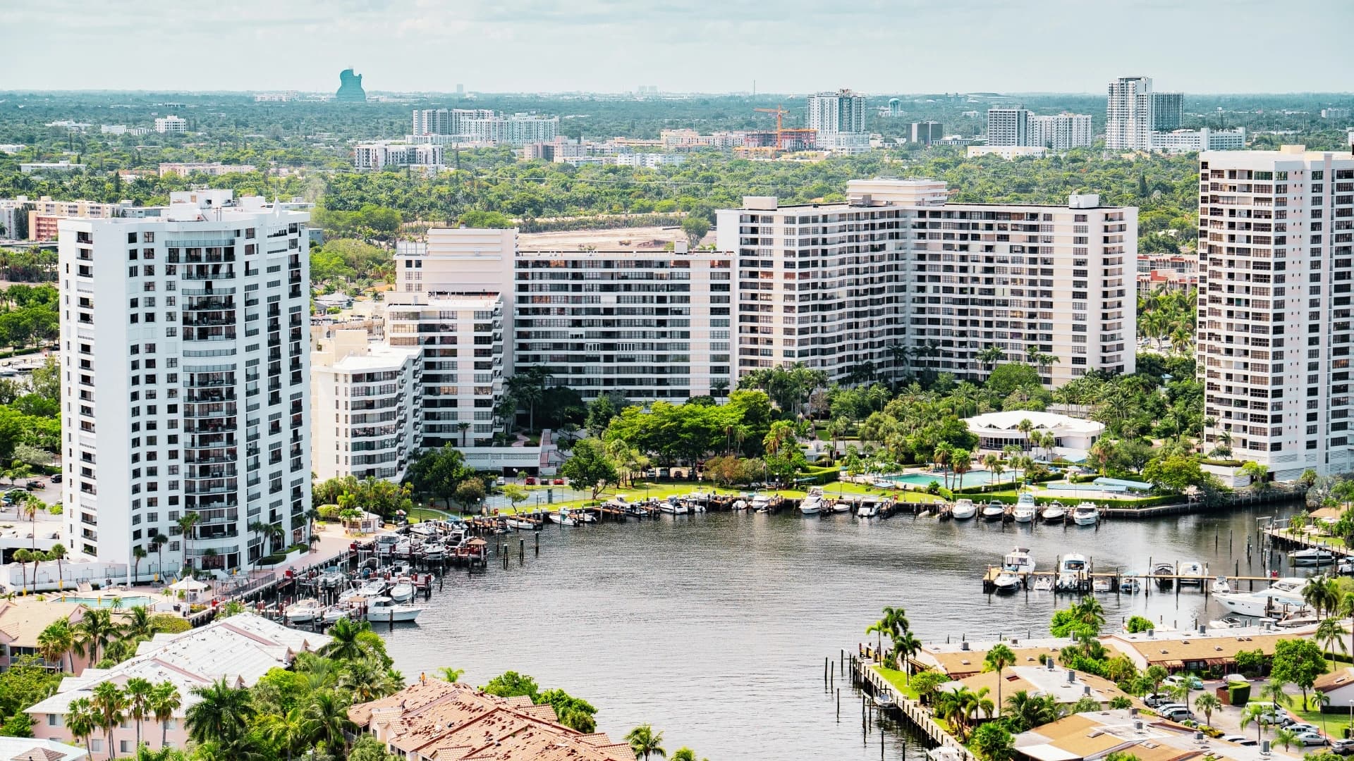 Boat upholstery services in Hollywood